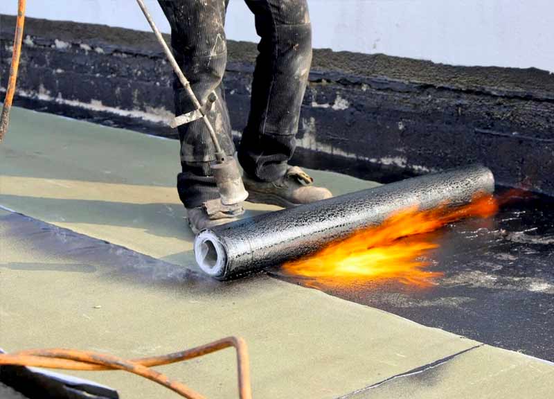 PCK COUVREUR PARIS : Couvreur - Artisan couvreur sur Paris (75) : Travaux de couverture, zinguerie, entretien toiture : nettoyage, démoussage et peinture hydrofuge toiture. Travaux de charpente et traitement des bois de charpente menuiserie. Etanchéité toit plat terrasse et isolation toiture et combles. Nettoyage, démoussage, ravalement peinture façade, imperméabilisation façade dans tous les arrondissements de Paris (75)