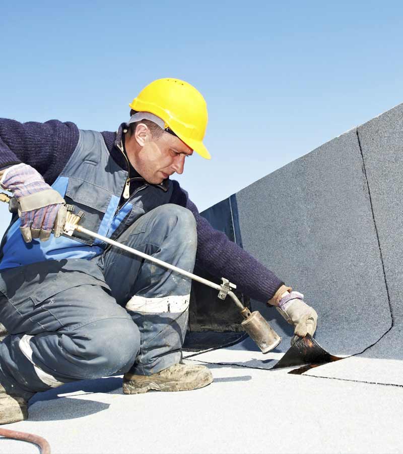 Étanchéité toit plat terrasse - PCK COUVREUR PARIS (75) : Couvreur étancheur dans tous les arrondissements de Paris (75). Étanchéité toit plat terrasse : plateforme par membrane en bitume goudronné . Isolation toiture et combles.